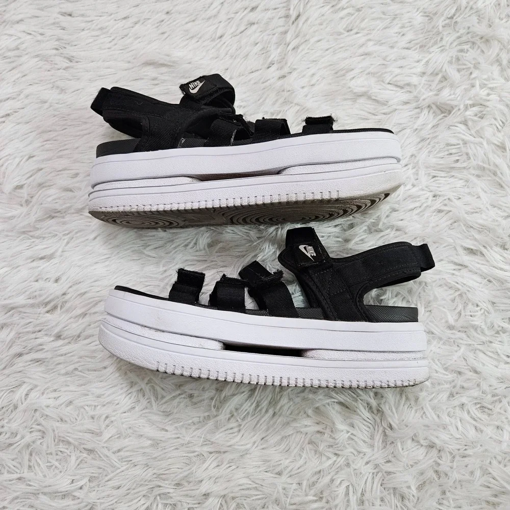 Nike Icon Classic Womens Chunky Streetwear Platform Sandals Black White Sz 9 - Picture 2 of 11